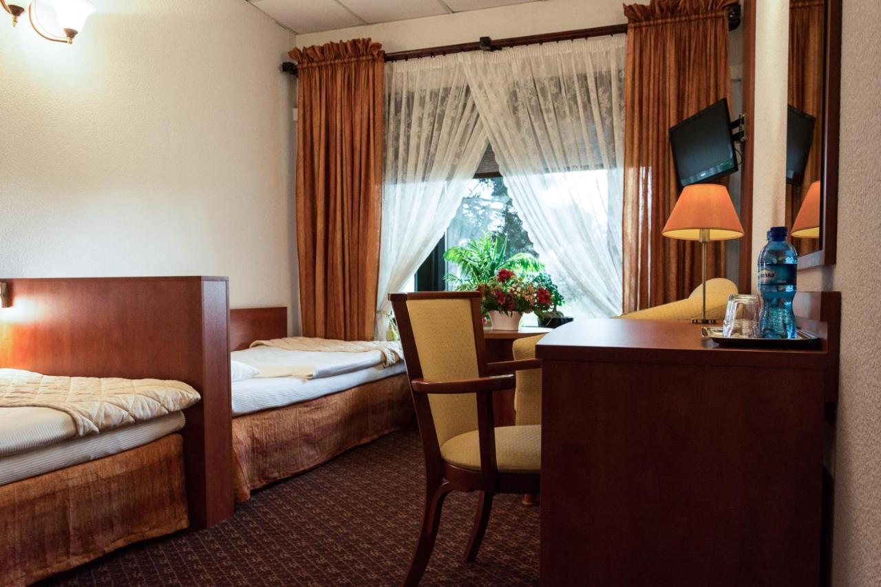 Hotel Astra Tajemniczy Ogrod Poznan Ngoại thất bức ảnh